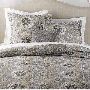 Pottery barn Jacquelyn Medallion  Duvet Cover